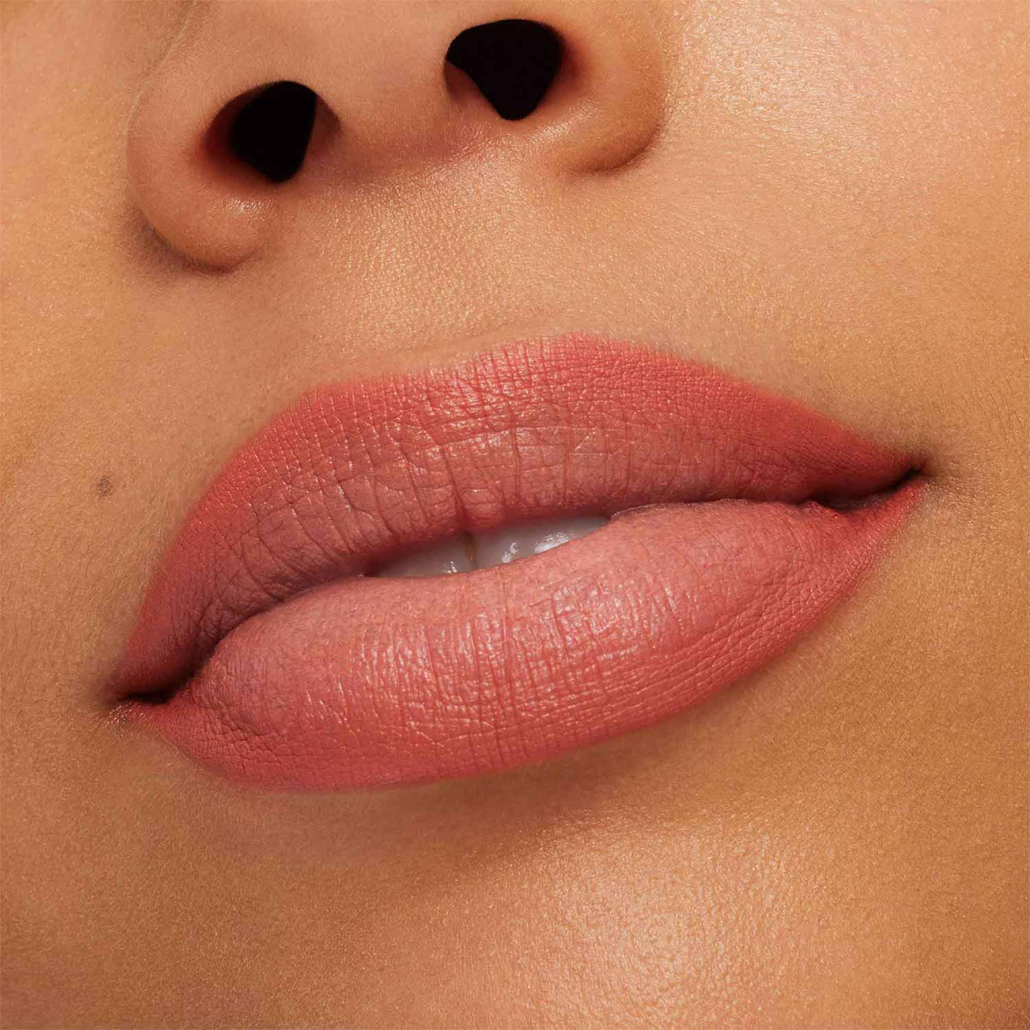 M&middot;A&middot;C LIP PENCIL (DELINEADOR DE LABIOS)